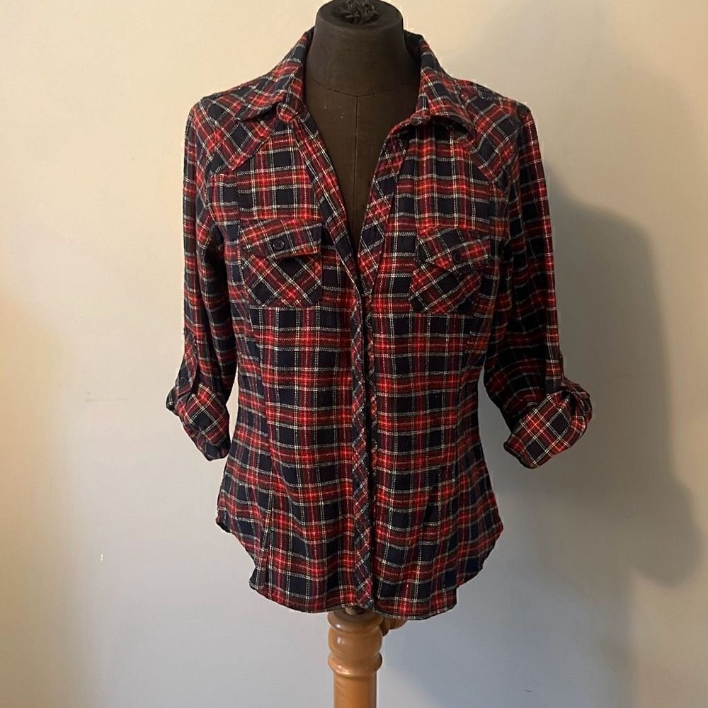 Derek Heart Women's Multicolor Plaid Roll Tab Sleeve Button Down Shirt